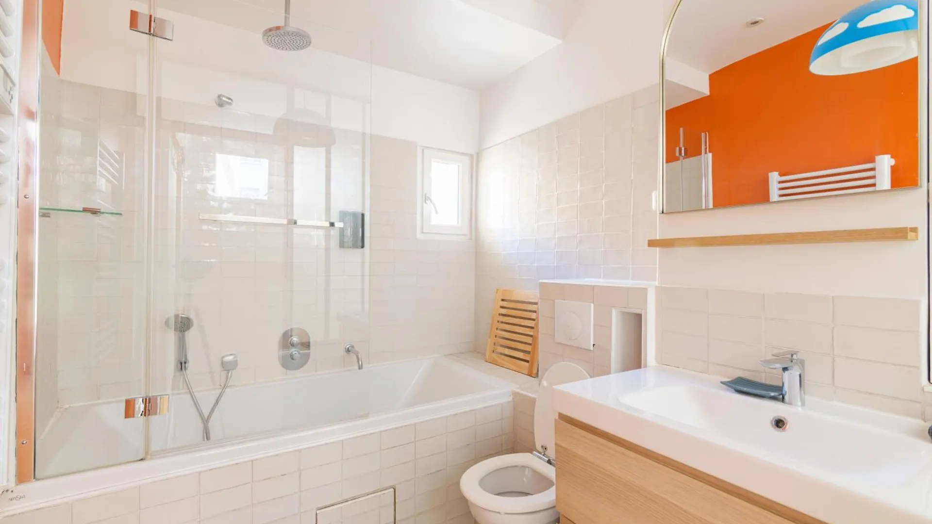 Luxurious 2 Bedroom Canal Saint Martin Saint Lazare Paris 0*,