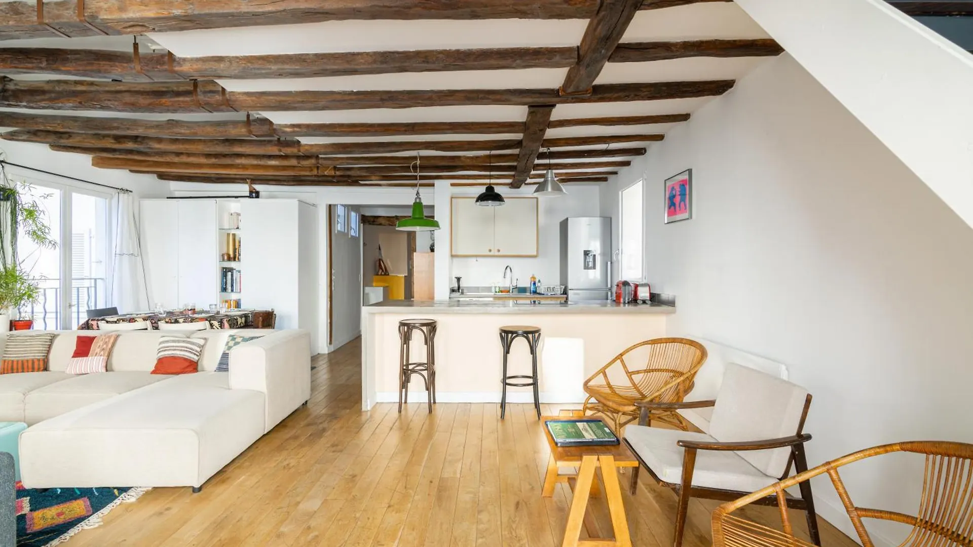 Luxurious 2 Bedroom Canal Saint Martin Saint Lazare Paris