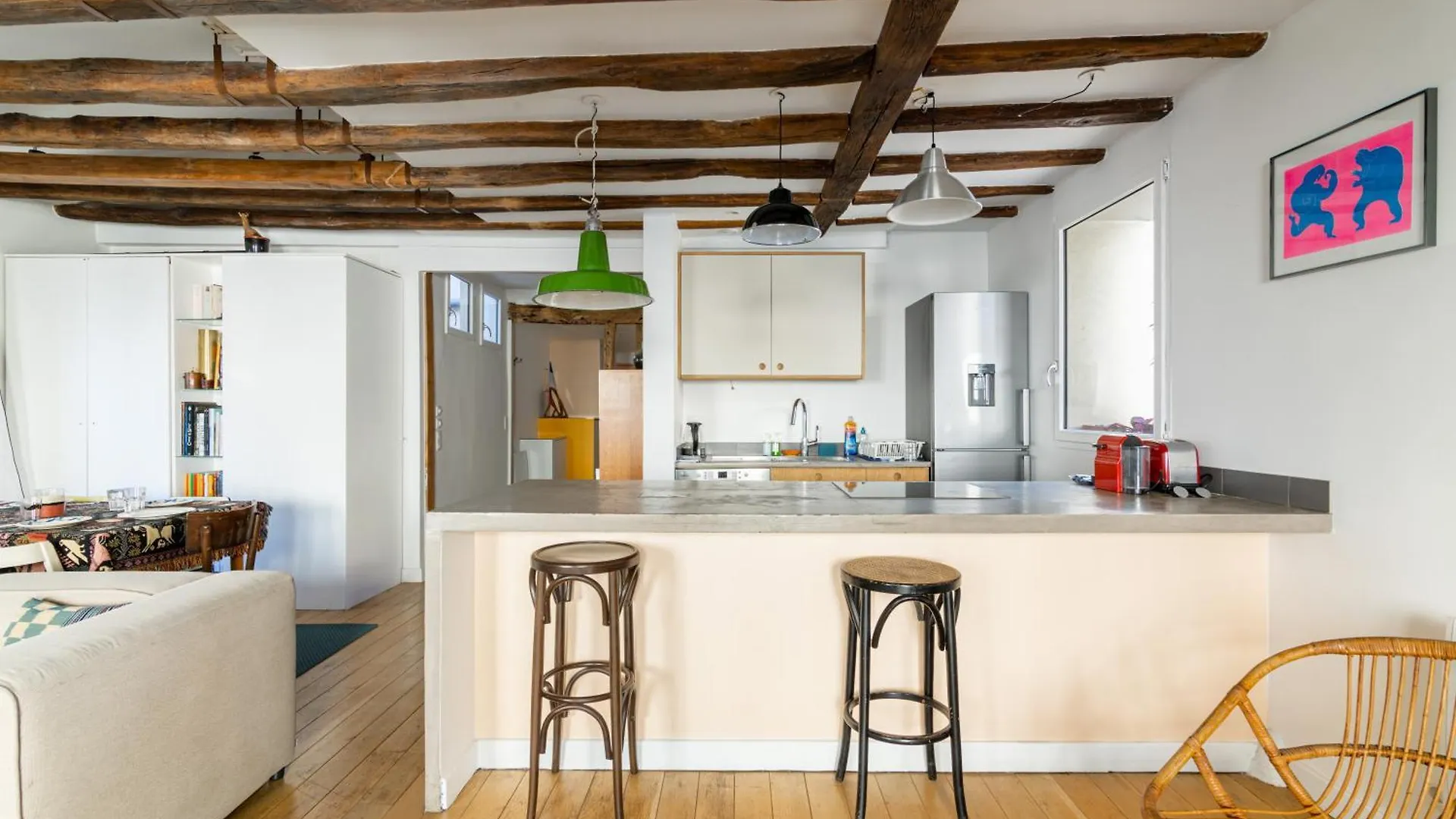 Luxurious 2 Bedroom Canal Saint Martin Saint Lazare Paris