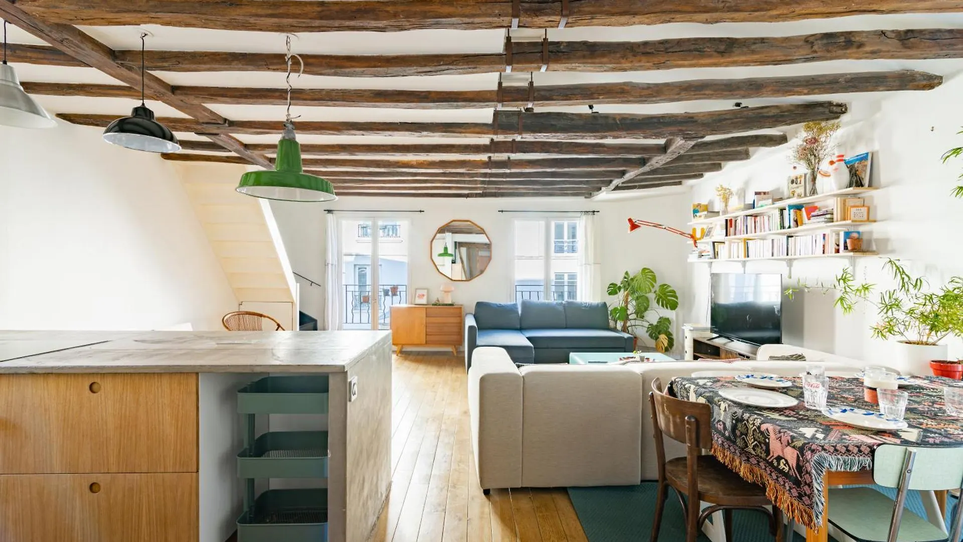 Apartment Luxurious 2 Bedroom Canal Saint Martin Saint Lazare Paris